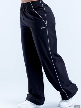 Women's Black Jogger Pants with Contrast Piping